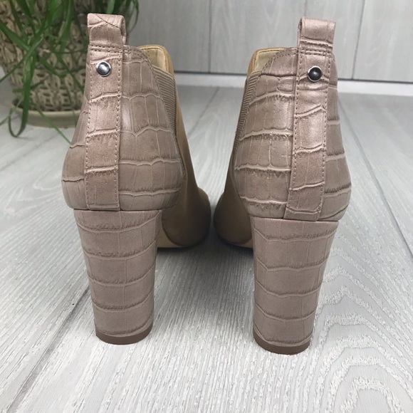 Marc Fisher tan suede open toe block heel booties slip on elastic panel - Picture 4 of 8